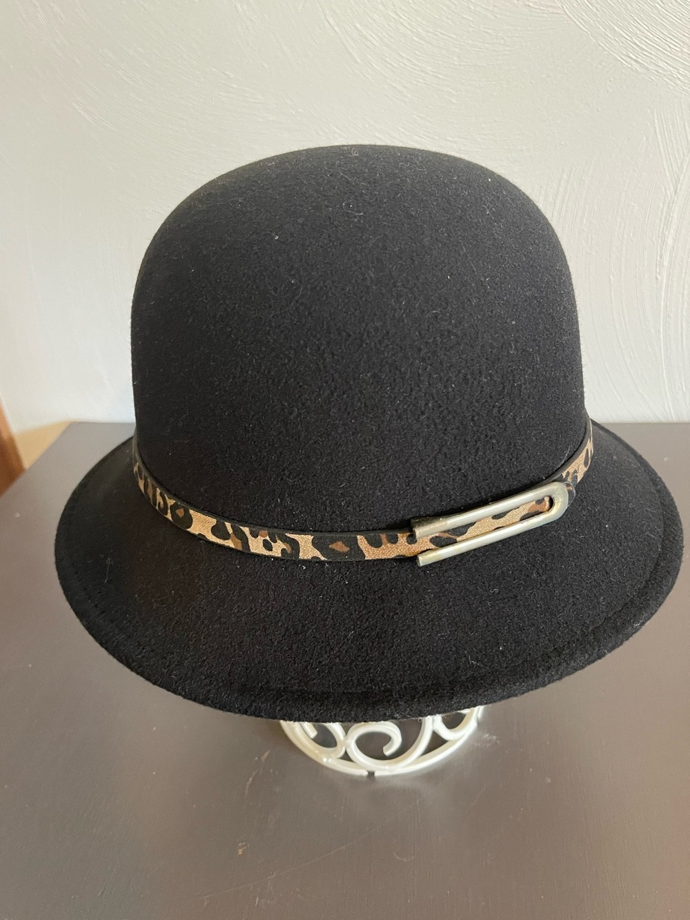 Anne Klein Black Wool Cloche Hat with Leopard Band
